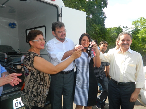 Wilson Martins entregou ambulância para Unidade de Saúde em Brasileira - Imagem 2