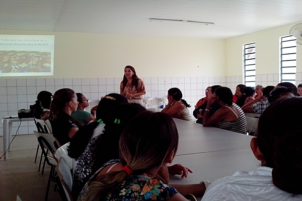 SEMED promove encontro de merendeiras com nutricionista - Imagem 1