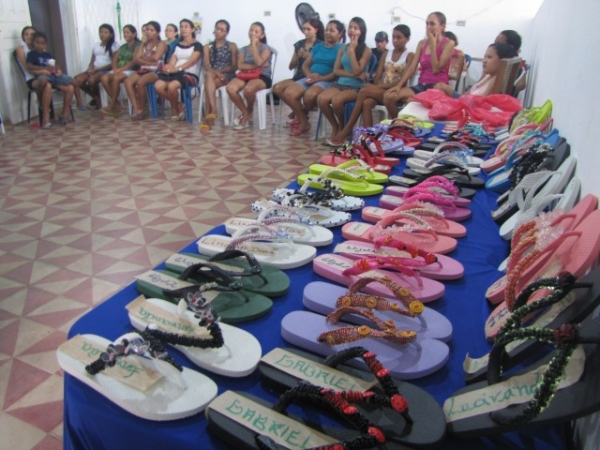 Prefeitura de Miguel Alves oferecer Curso de Customização de sandália - Imagem 2