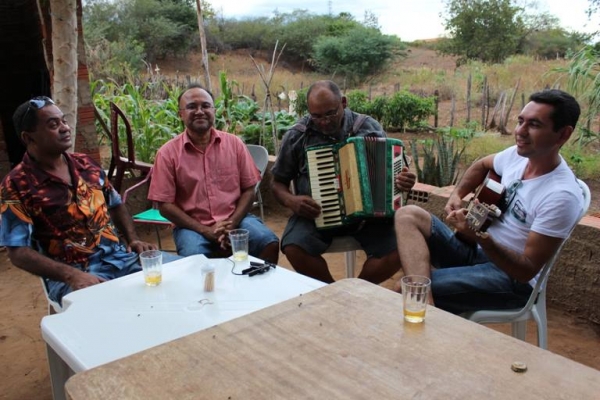 Homenagem especial: Gilber Roney e Raimundo Soares vão aniversariar e quem sai ganhando é a cultura de Anísio de Abreu - Imagem 1