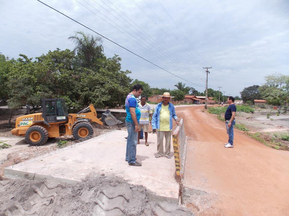 Ponte do Povoado América passa por uma ampliação e restauração.