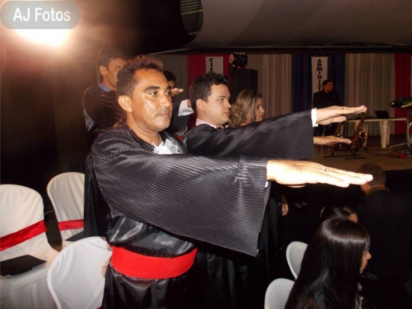 Solenidade de formatura do jovem Luís Felício. - Imagem 17
