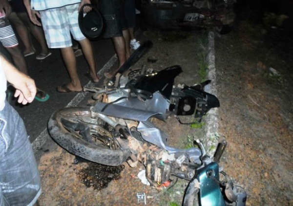 Motoqueiro morre ao colidir com carro na estrada de Nossa Senhora de Nazaré - Imagem 1