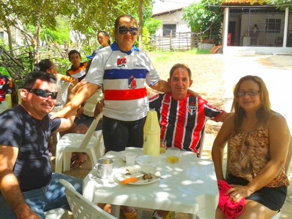 Neta Alencar comemora aniversário ao lado de amigos e familiares - Imagem 7