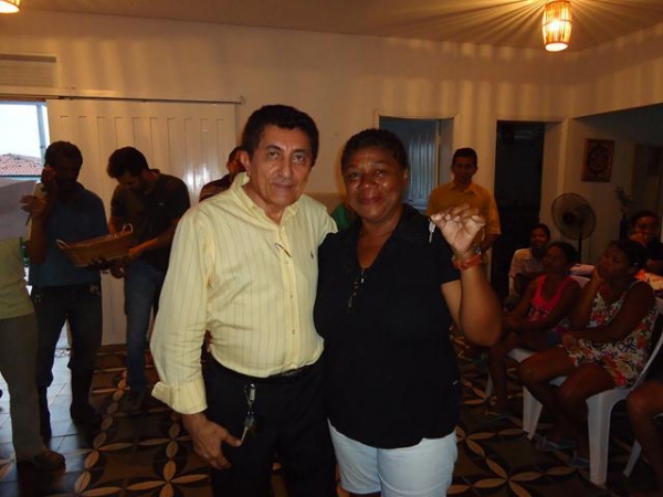 Prefeito Dr.Zé Maria faz Entrega de Casas do Projeto Minha Casa Minha Vida 2 - Imagem 32