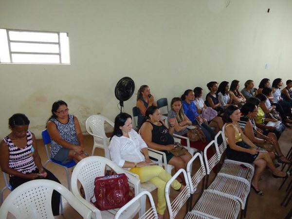 Começou a Semana Pedagógica 2014 das Escolas Municipais de Ipiranga - Imagem 43