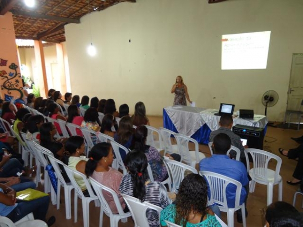 Começou a Semana Pedagógica 2014 das Escolas Municipais de Ipiranga - Imagem 44