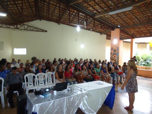Começou a Semana Pedagógica 2014 das Escolas Municipais de Ipiranga - Imagem 58