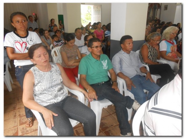 Inhuma recebe com alegria o Padre Damião  - Imagem 13