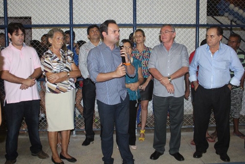 Prefeito Kleber inaugura ginásio poliesportivo do bairro Belo Norte  - Imagem 5