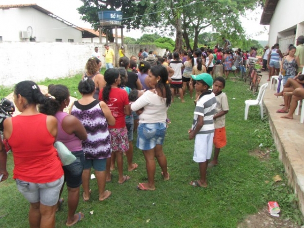 Mais de 16 mil kg de peixes  já foram distribuídos  no município de Miguel Alves - Imagem 8