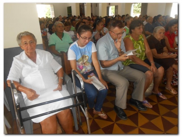 Inhuma recebe com alegria o Padre Damião  - Imagem 15