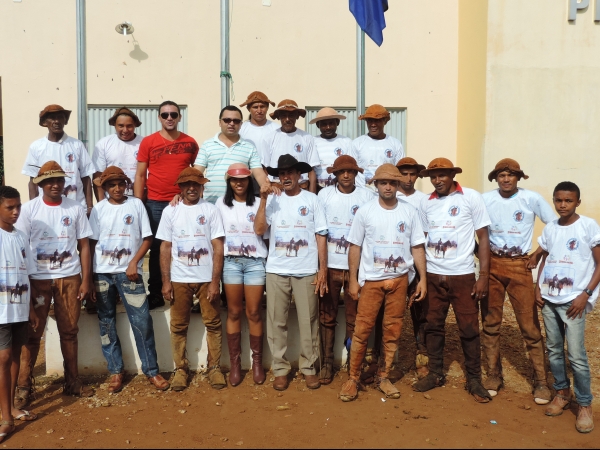 Confina como foi o 2º dia de festividades do 20º Aniversário de Barra D“Alcântara. - Imagem 15