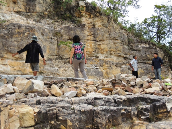 Serviço de recuperação da ladeira do Caranguejo recebe visita da Prefeita Neuma Café - Imagem 5