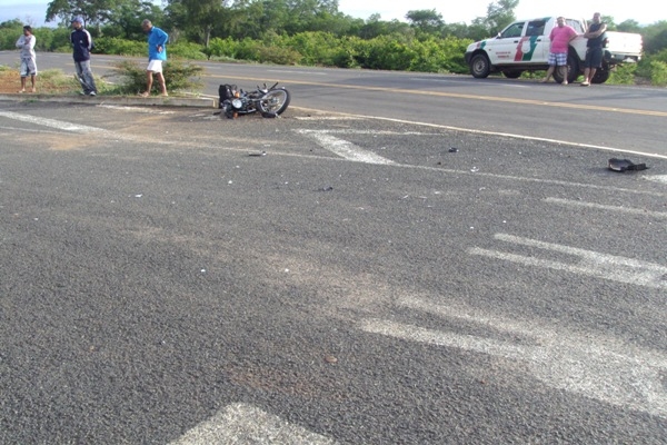 Acidente deixa vitima fatal na PI 143 em Santa Rosa PI  - Imagem 5