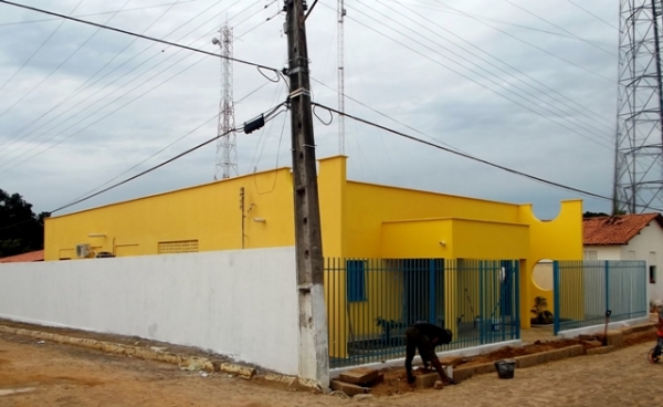 Obra do prédio da Prefeitura está em fase de conclusão em Canavieira - Imagem 1