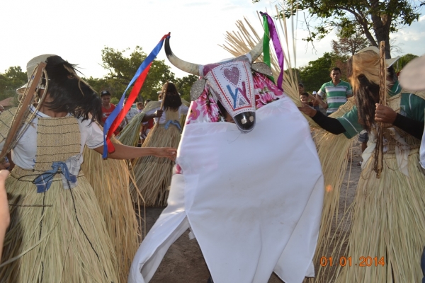 Prefeito Zé Resende e Comissão Organizadora fazem divulgação do Reisado na TV Meio Norte - Imagem 2