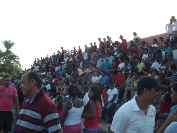Final do Campeonato Rural 2013 em Miguel Alves reuniu 3 mil torcedores no estadio “ TORRÃO” - Imagem 13