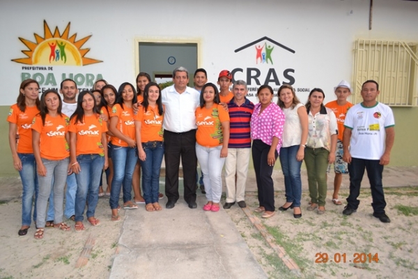 Pronatec em parceria com a Prefeitura oferece cursos de cabeleireiros em Boa Hora - Imagem 1