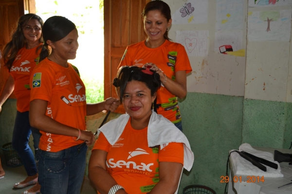 Pronatec em parceria com a Prefeitura oferece cursos de cabeleireiros em Boa Hora - Imagem 21