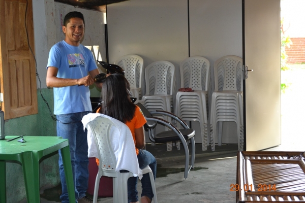 Pronatec em parceria com a Prefeitura oferece cursos de cabeleireiros em Boa Hora - Imagem 14