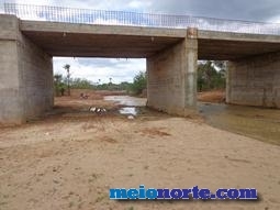 Primeira grande chuva já foi suficiente para interditar a PI 258. - Imagem 2