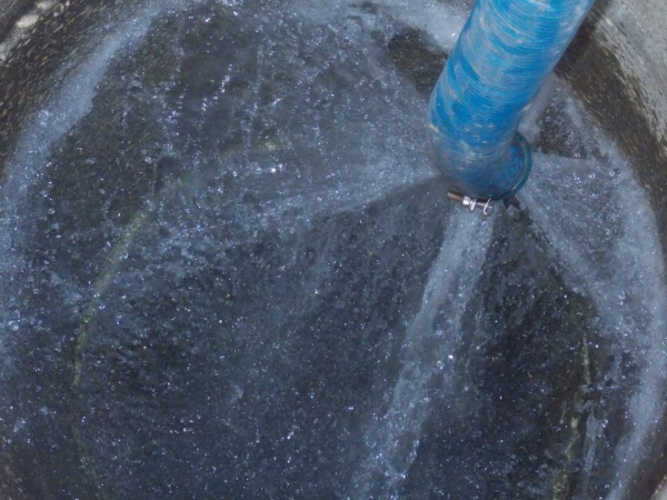 Abastecimento com carro pipa na zona rural de Capitão de Campos - Imagem 8