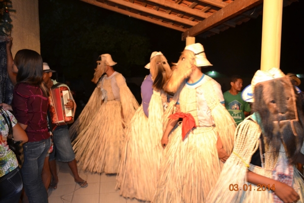 Grupos de Reisados invadem a cidade de Boa Hora na terceira noite de peregrinação - Imagem 36