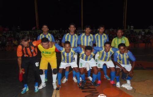Seleção de futsal de N. S. dos Remédios perde na estreia - Imagem 5