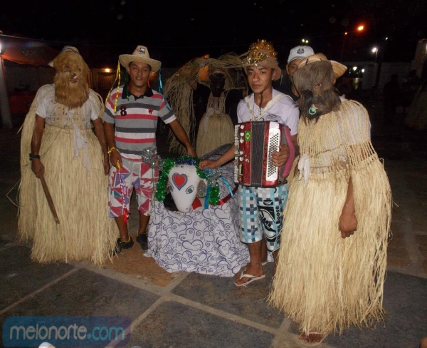 Grupo de reisado se apresentou no Bom clima show. - Imagem 11