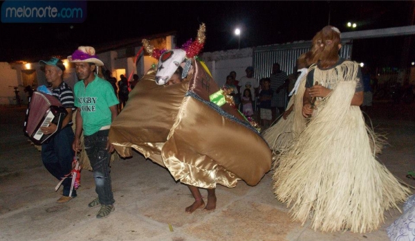 Grupo de reisado se apresentou no Bom clima show. - Imagem 12
