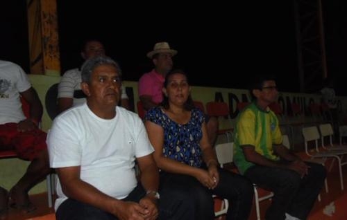 Seleção de futsal de N. S. dos Remédios perde na estreia - Imagem 1