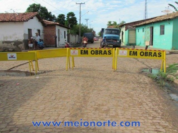 Prefeitura realiza recuperação da rua Leônidas Melo - Imagem 5
