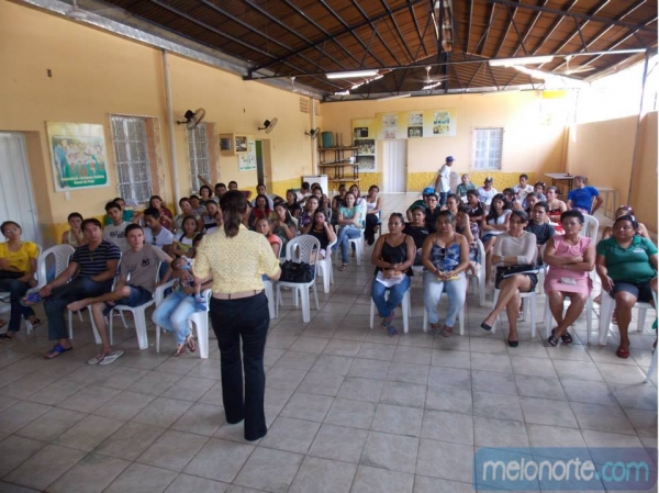 Secretária do Trabalho e Assistência Social realiza primeira reunião com Coordenadores e funcionários da Secretaria em 2014. - Imagem 2