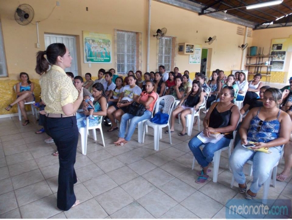 Secretária do Trabalho e Assistência Social realiza primeira reunião com Coordenadores e funcionários da Secretaria em 2014. - Imagem 4