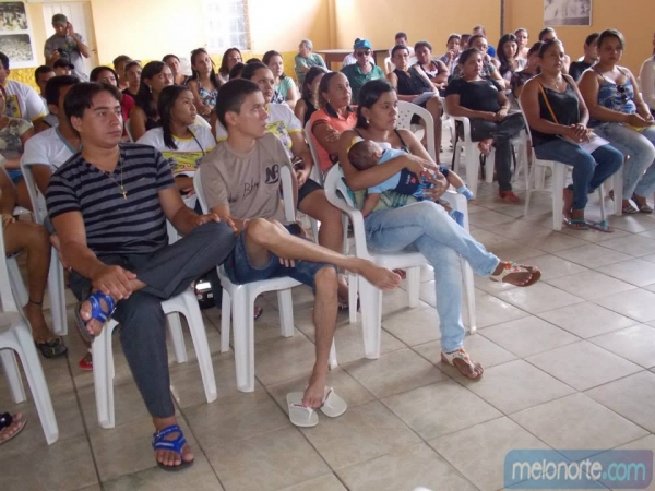 Secretária do Trabalho e Assistência Social realiza primeira reunião com Coordenadores e funcionários da Secretaria em 2014. - Imagem 5