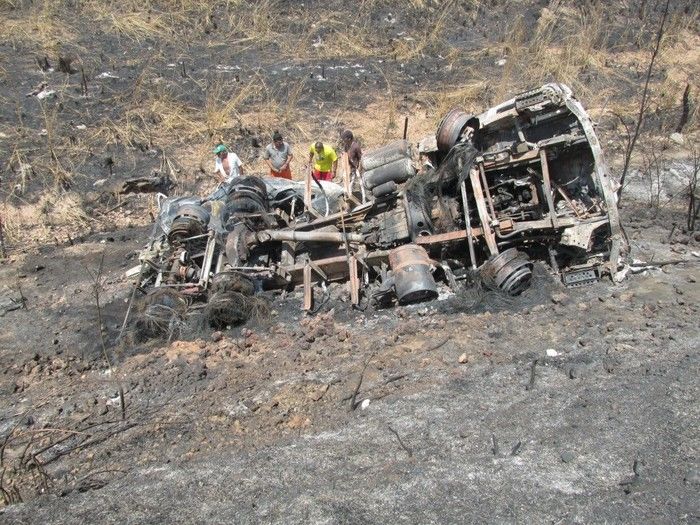 Quatro Lagoinhense Morre em um Acidente de transito na BR 316   - Imagem 47