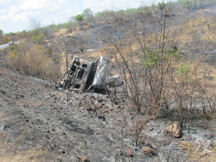 Quatro Lagoinhense Morre em um Acidente de transito na BR 316   - Imagem 12