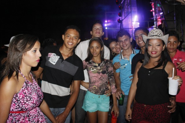 Show e momento de fé nos festejos de São Miguel Arcanjo - Imagem 44