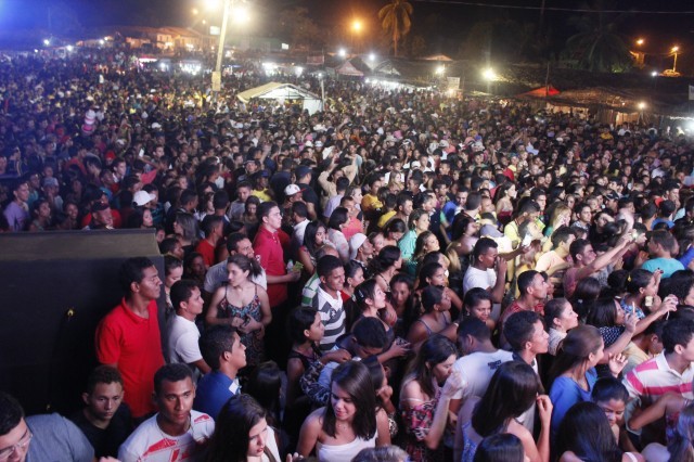 Show e momento de fé nos festejos de São Miguel Arcanjo - Imagem 39