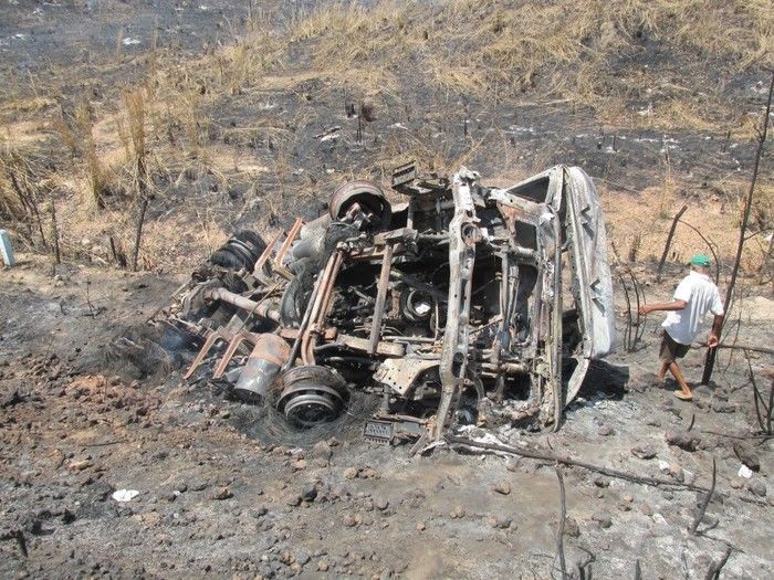 Quatro Lagoinhense Morre em um Acidente de transito na BR 316   - Imagem 44