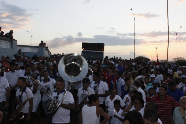 Show e momento de fé nos festejos de São Miguel Arcanjo - Imagem 54