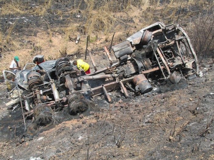 Quatro Lagoinhense Morre em um Acidente de transito na BR 316   - Imagem 49