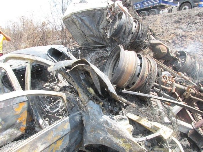 Quatro Lagoinhense Morre em um Acidente de transito na BR 316   - Imagem 30