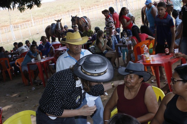 Show e momento de fé nos festejos de São Miguel Arcanjo - Imagem 17