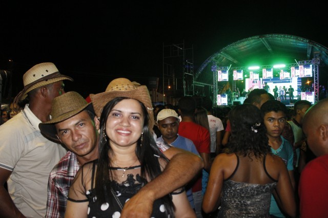 Show e momento de fé nos festejos de São Miguel Arcanjo - Imagem 43