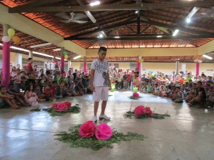Unidade E. Evaristo Reis Faz Desfile em homenagem ao dia das Crianças - Imagem 3