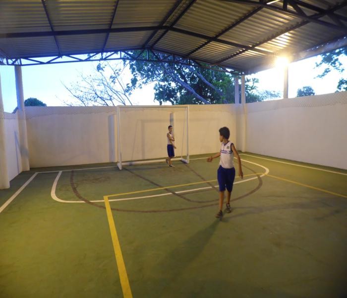 Na semana da criança, Escola “Santa Genoveva” inaugura Espaço Esportivo Prof. Valdik Soriano - Imagem 3