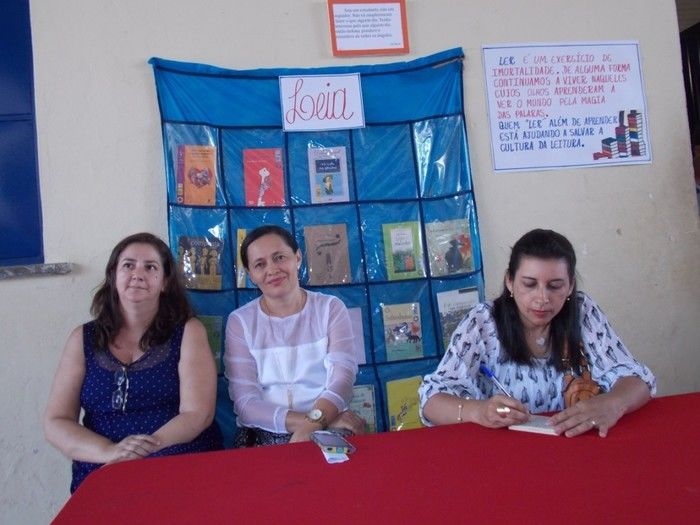 Professora executa Projeto e realiza a I Semana da Leitura - Imagem 85