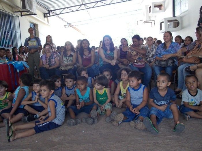 Professora executa Projeto e realiza a I Semana da Leitura - Imagem 83